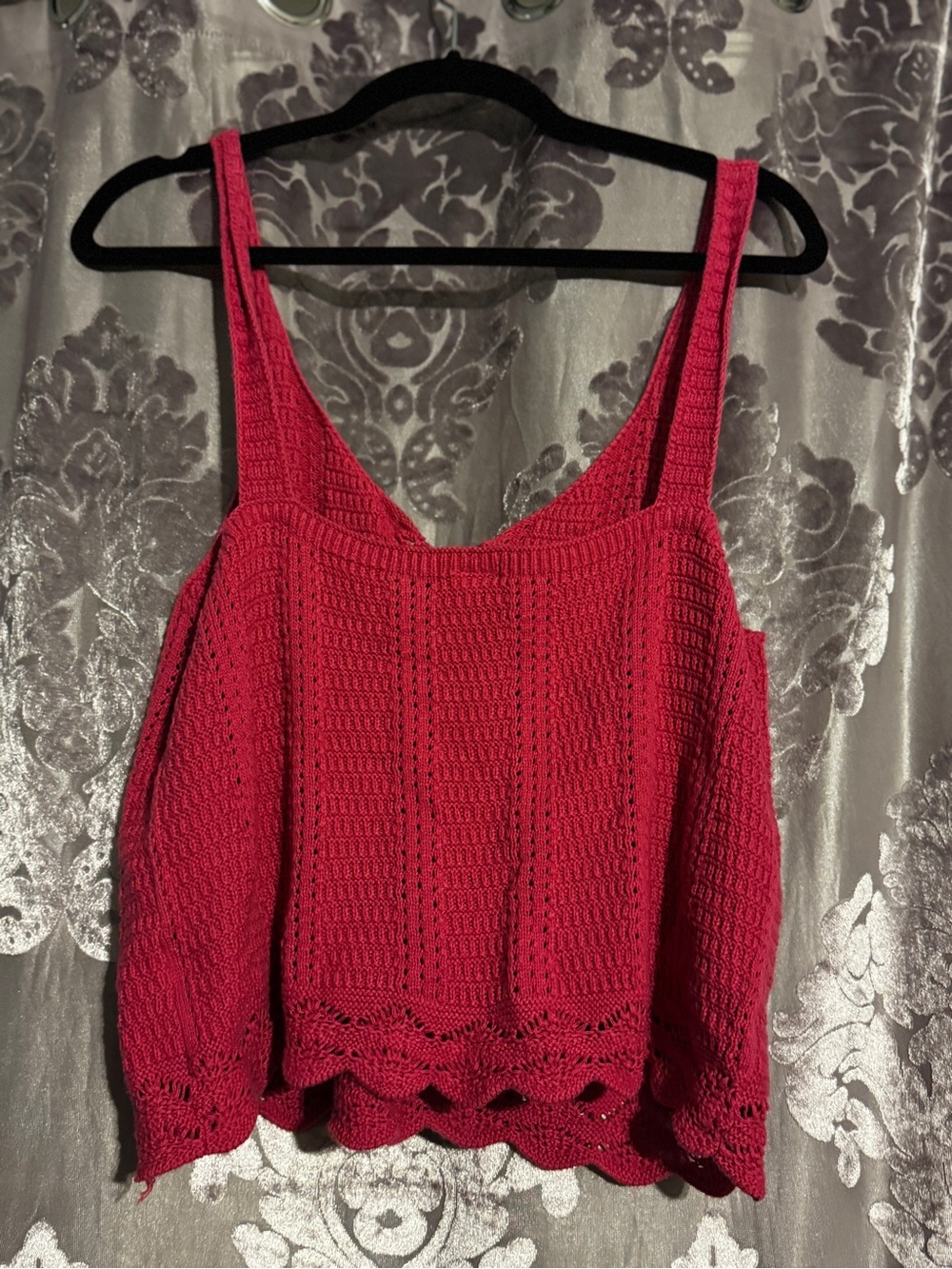 Old Navy Knit Tie-Front Crop Tank - Picture 6 of 6